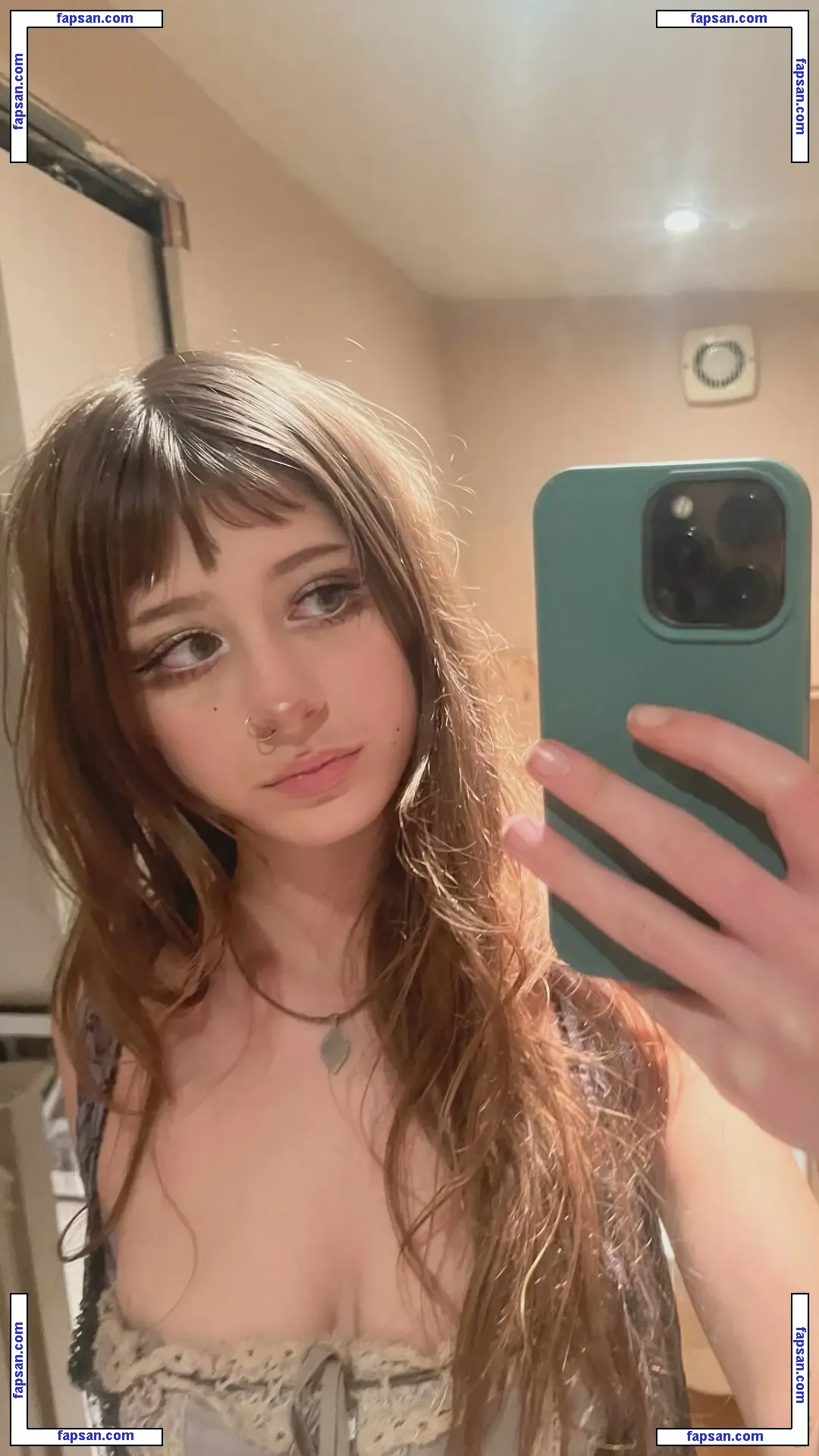 syvaella23 nude photo #0006 from OnlyFans