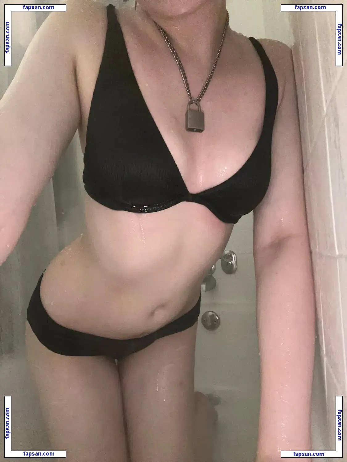 t00fs голая фото #0004 с Онлифанс