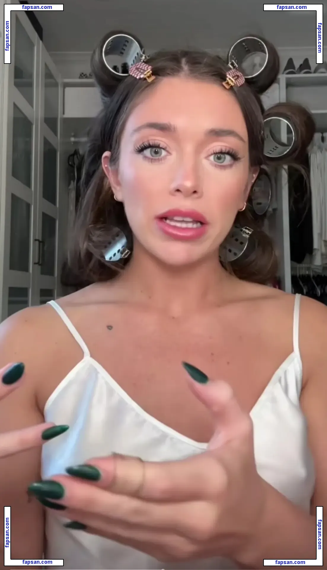 Tabitha Swatosh nude photo #0051 from OnlyFans