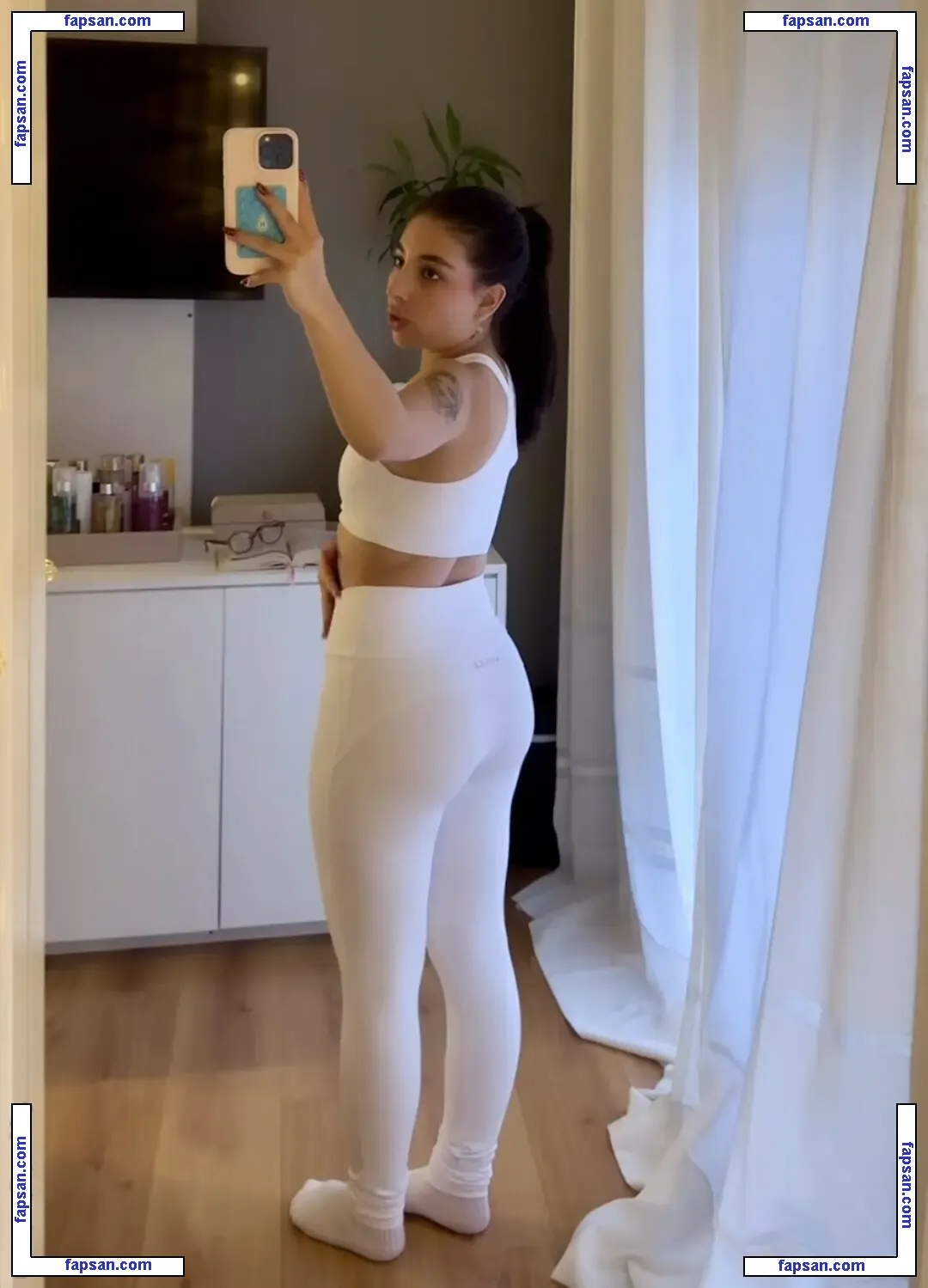 Taby Carvalho nude photo #0006 from OnlyFans