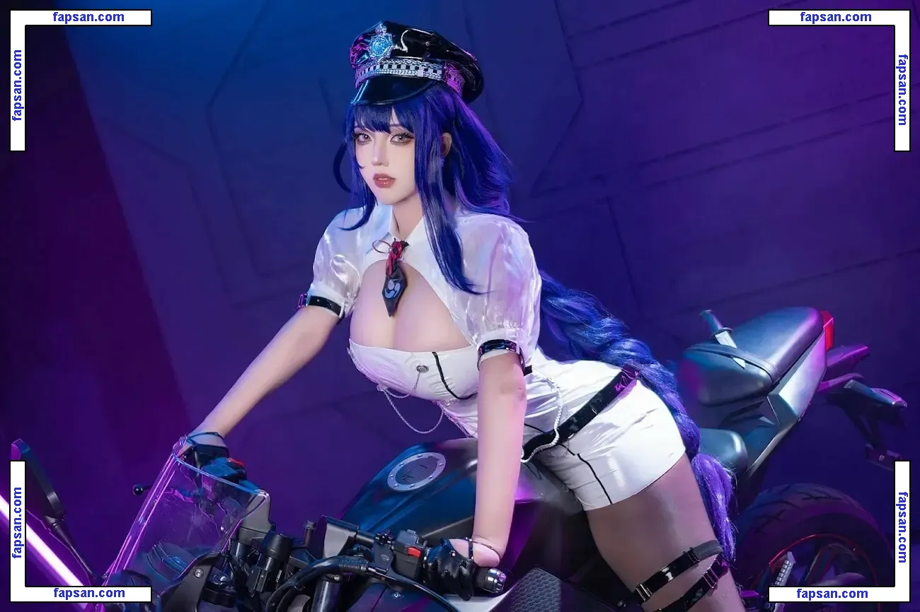 Takomayuyi nude photo #0489 from OnlyFans