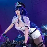 Takomayuyi nude #0489