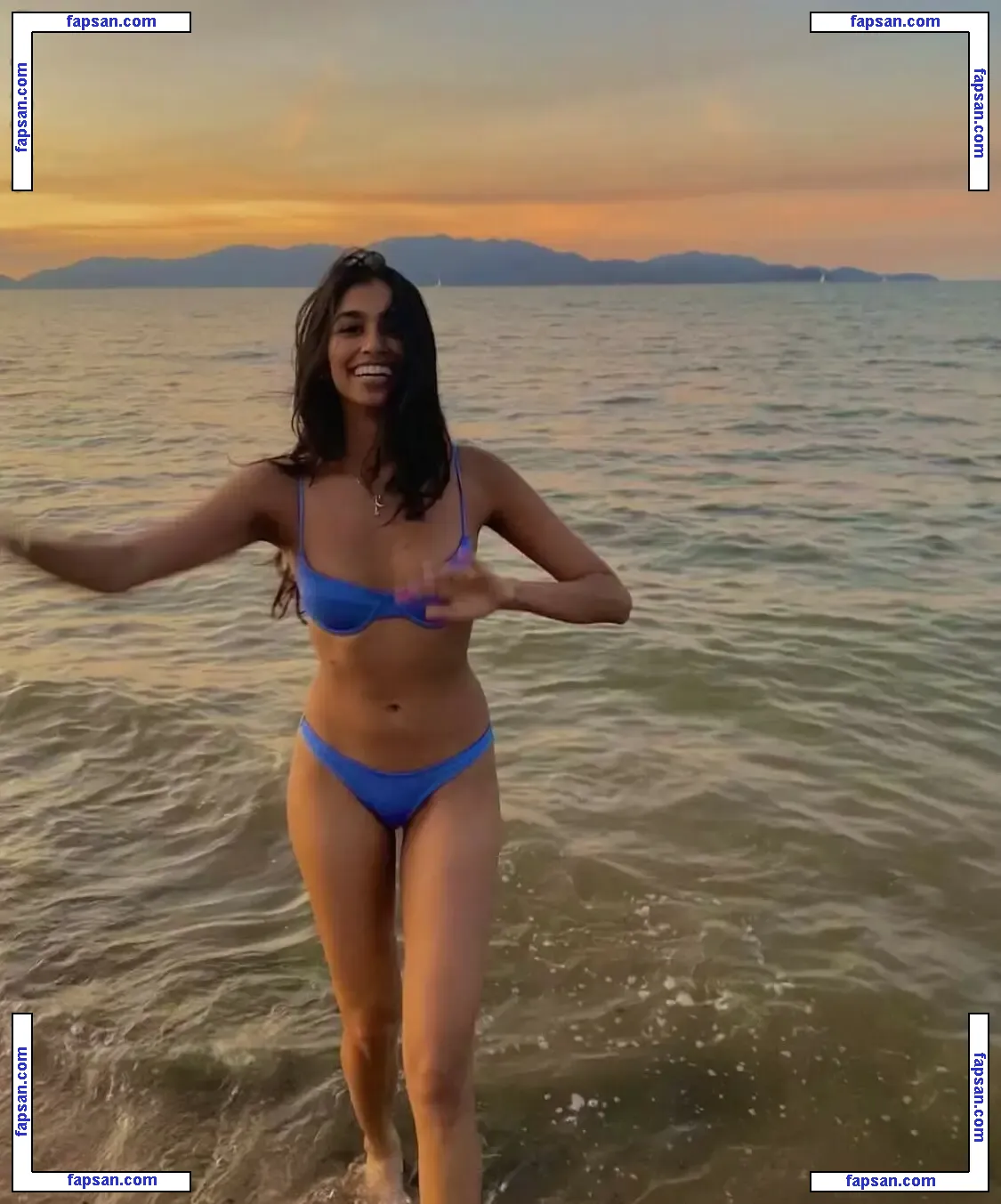 Talkswithjewlz nude photo #0016 from OnlyFans