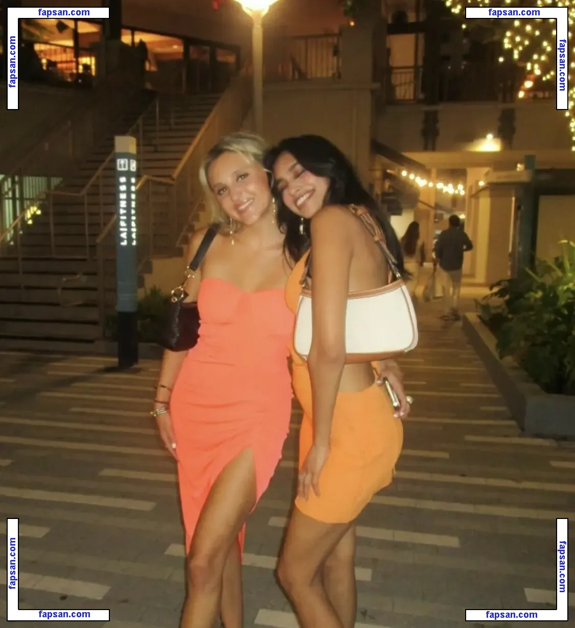 Talkswithjewlz nude photo #0056 from OnlyFans