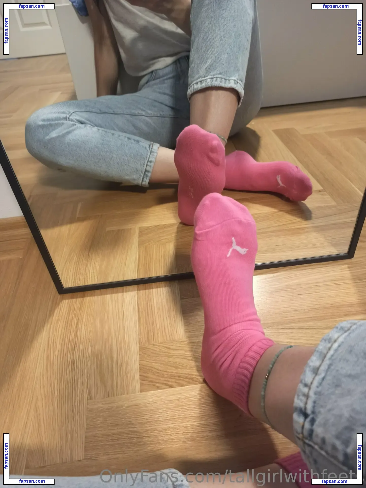 tallgirlwithfeets nude photo #0004 from OnlyFans