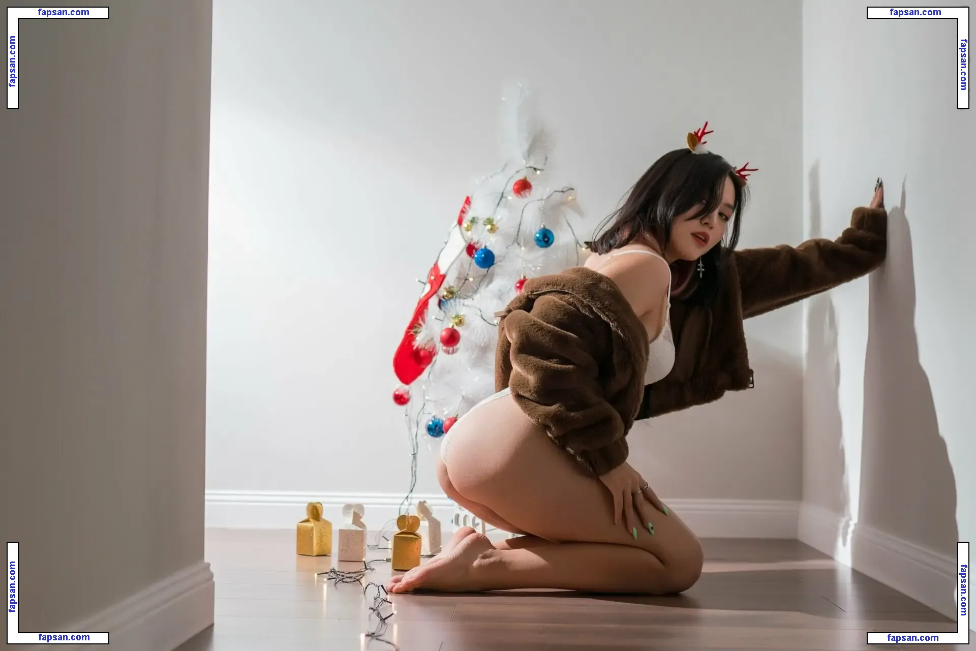 Tammilou nude photo #0002 from OnlyFans