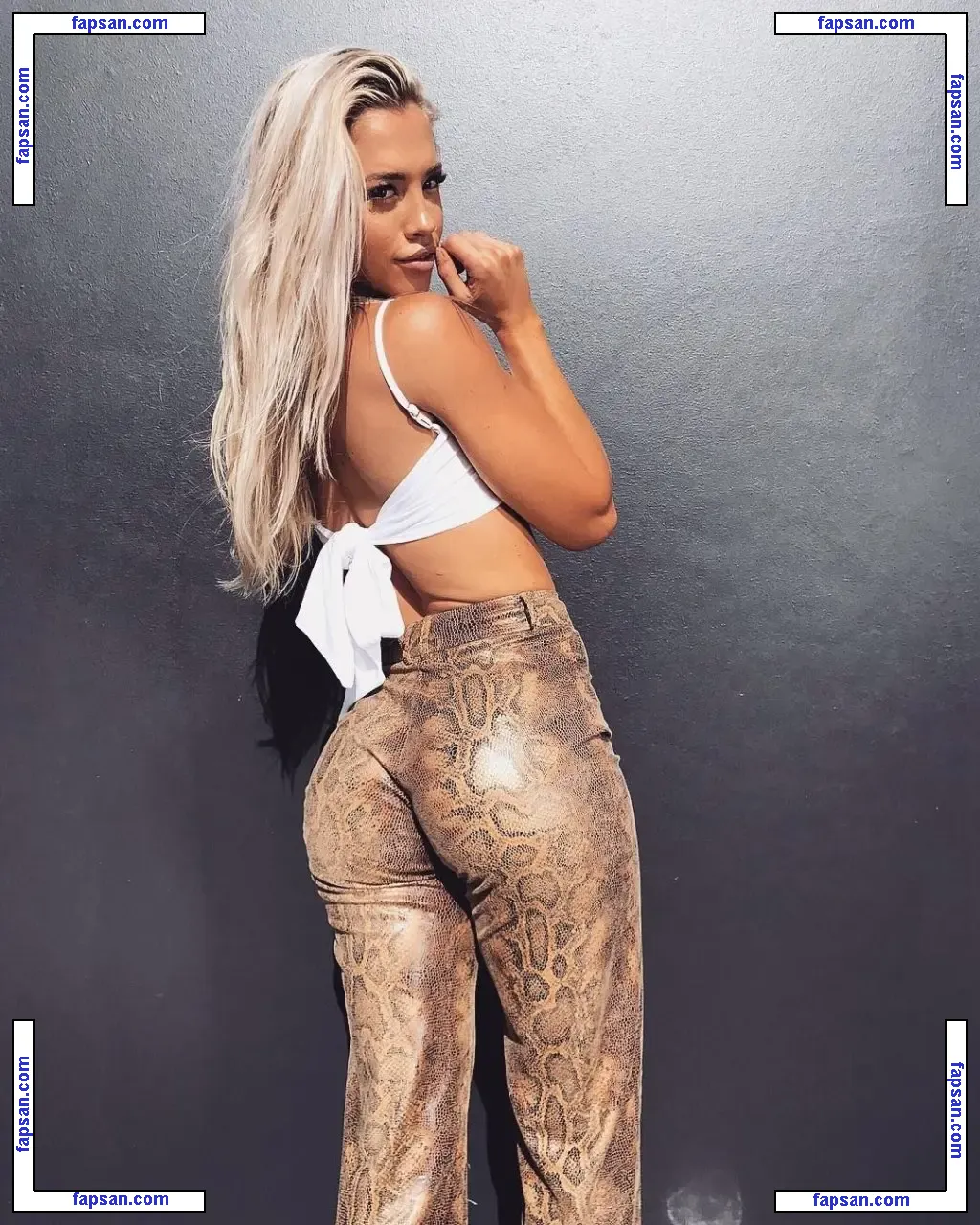 Tammy Hembrow nude photo #0059 from OnlyFans
