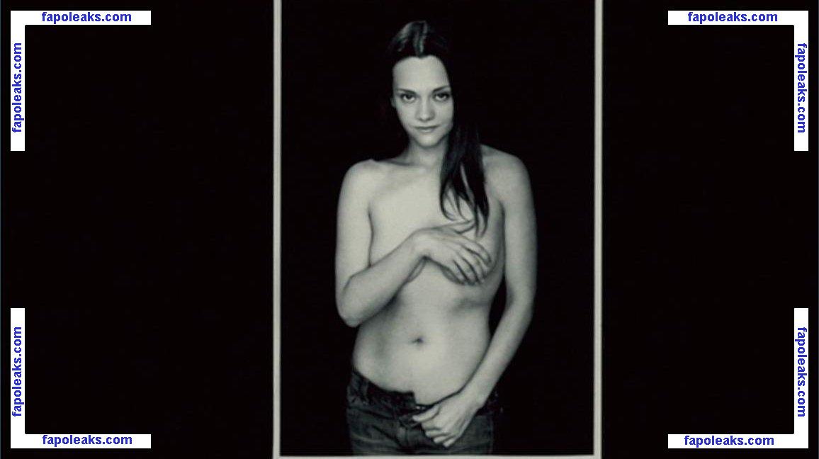 Tania Emery голая фото #0003 с Онлифанс