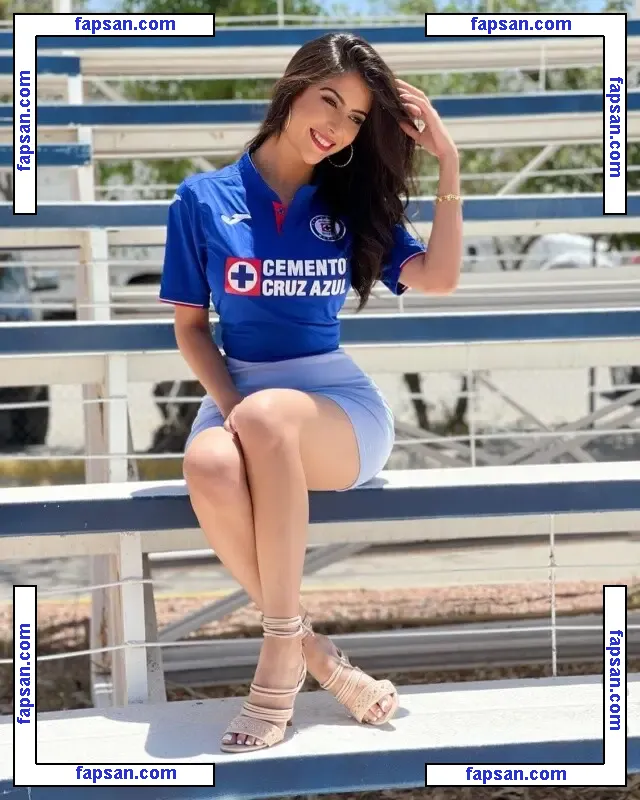 Tania Estrada nude photo #0014 from OnlyFans