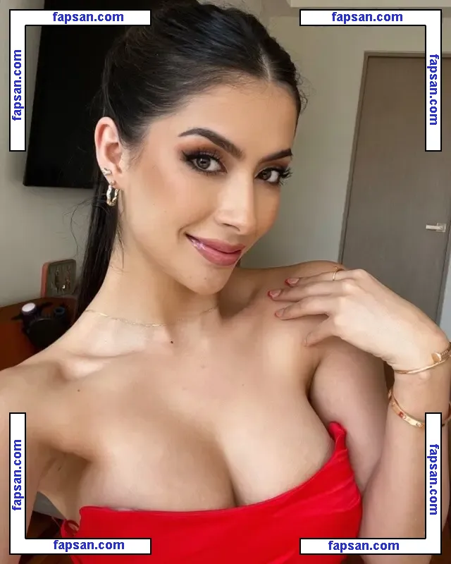 Tania Estrada nude photo #0030 from OnlyFans