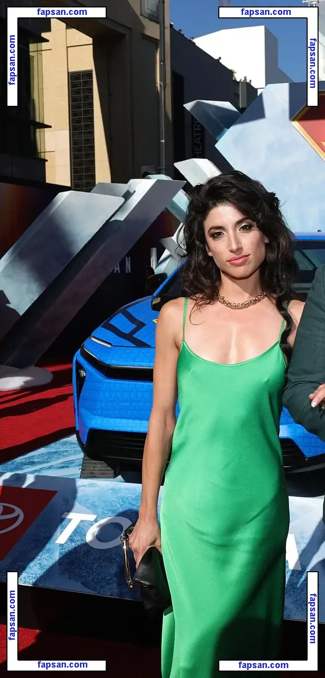 Tania Raymonde nude photo #0203 from OnlyFans