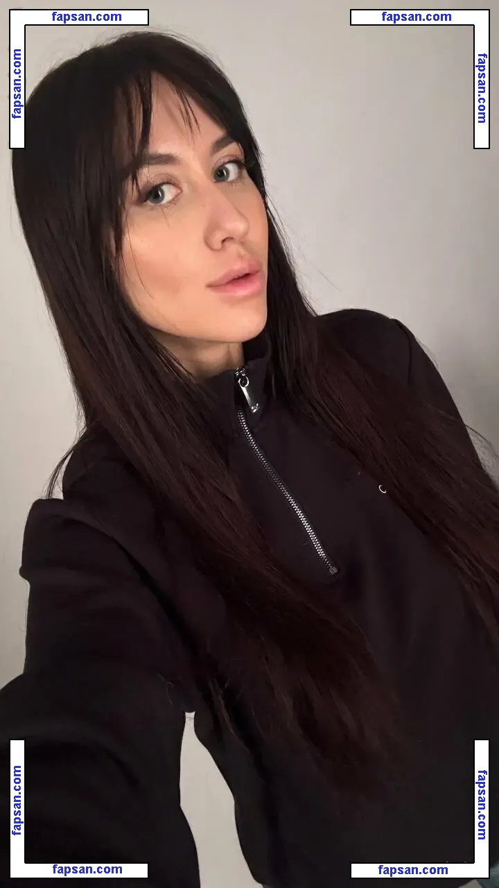 tanyabahtinavip nude photo #0012 from OnlyFans