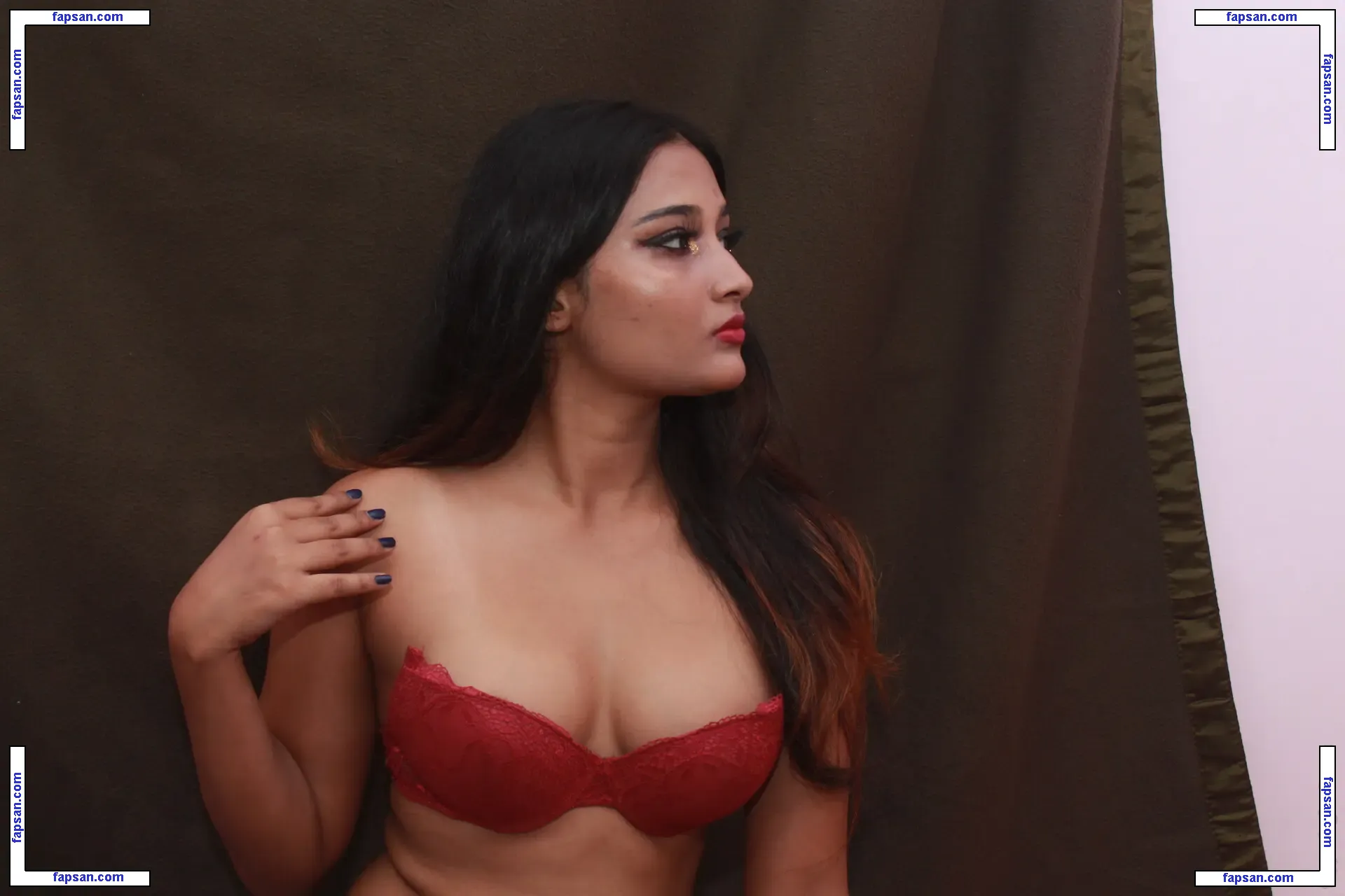 Tanyasinha Lovers nude photo #0021 from OnlyFans