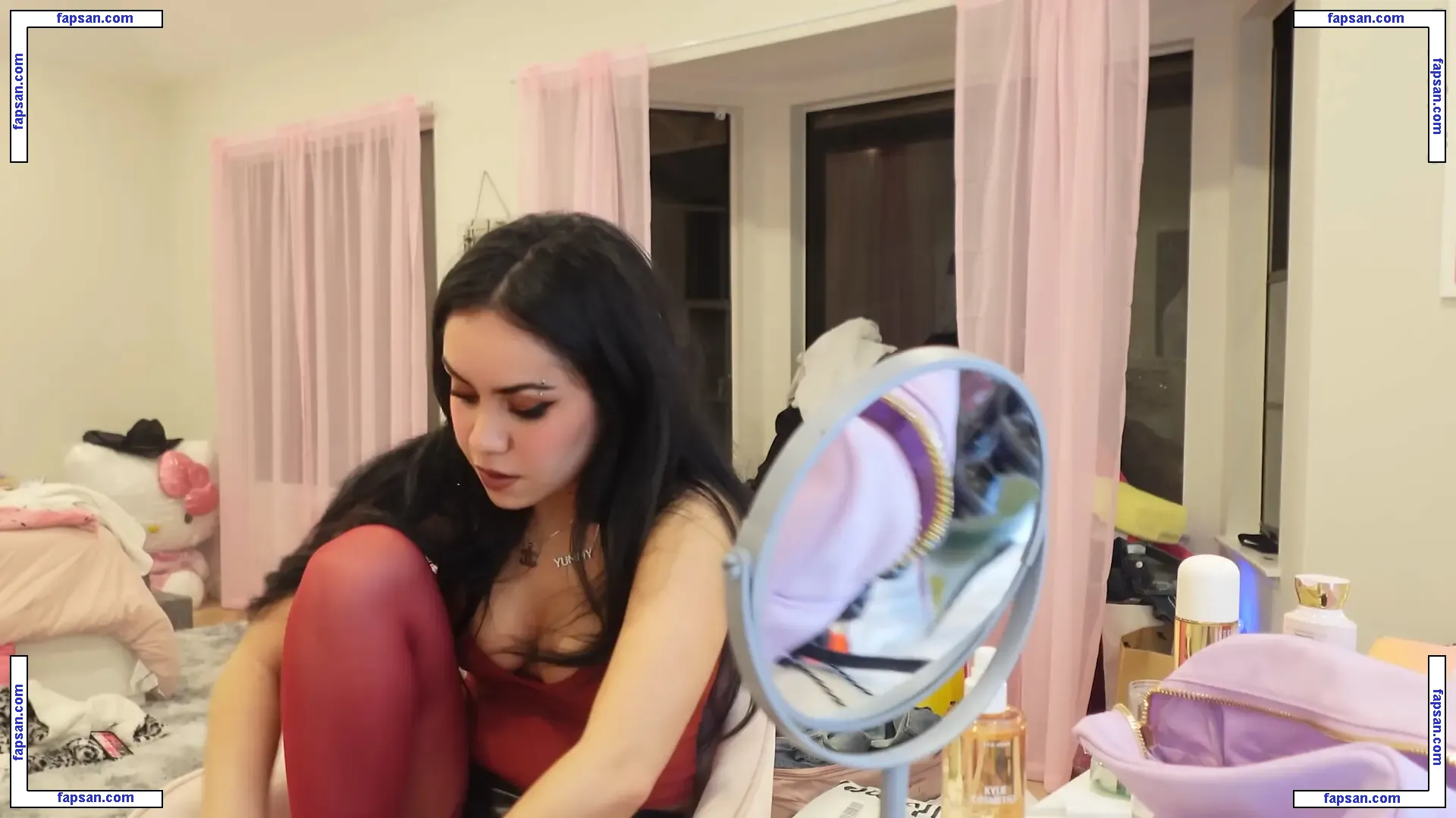 Tara Yummy голая фото #0123 с Онлифанс