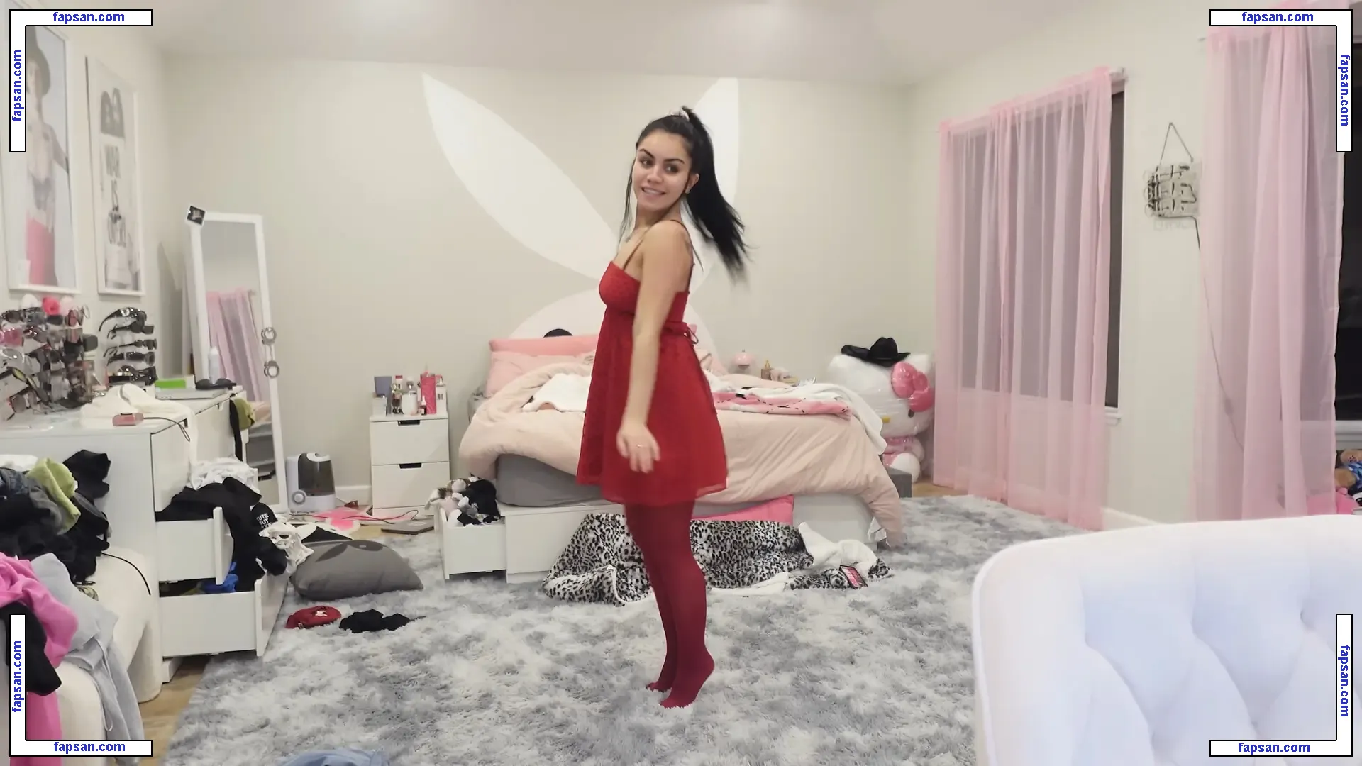 Tara Yummy голая фото #0125 с Онлифанс