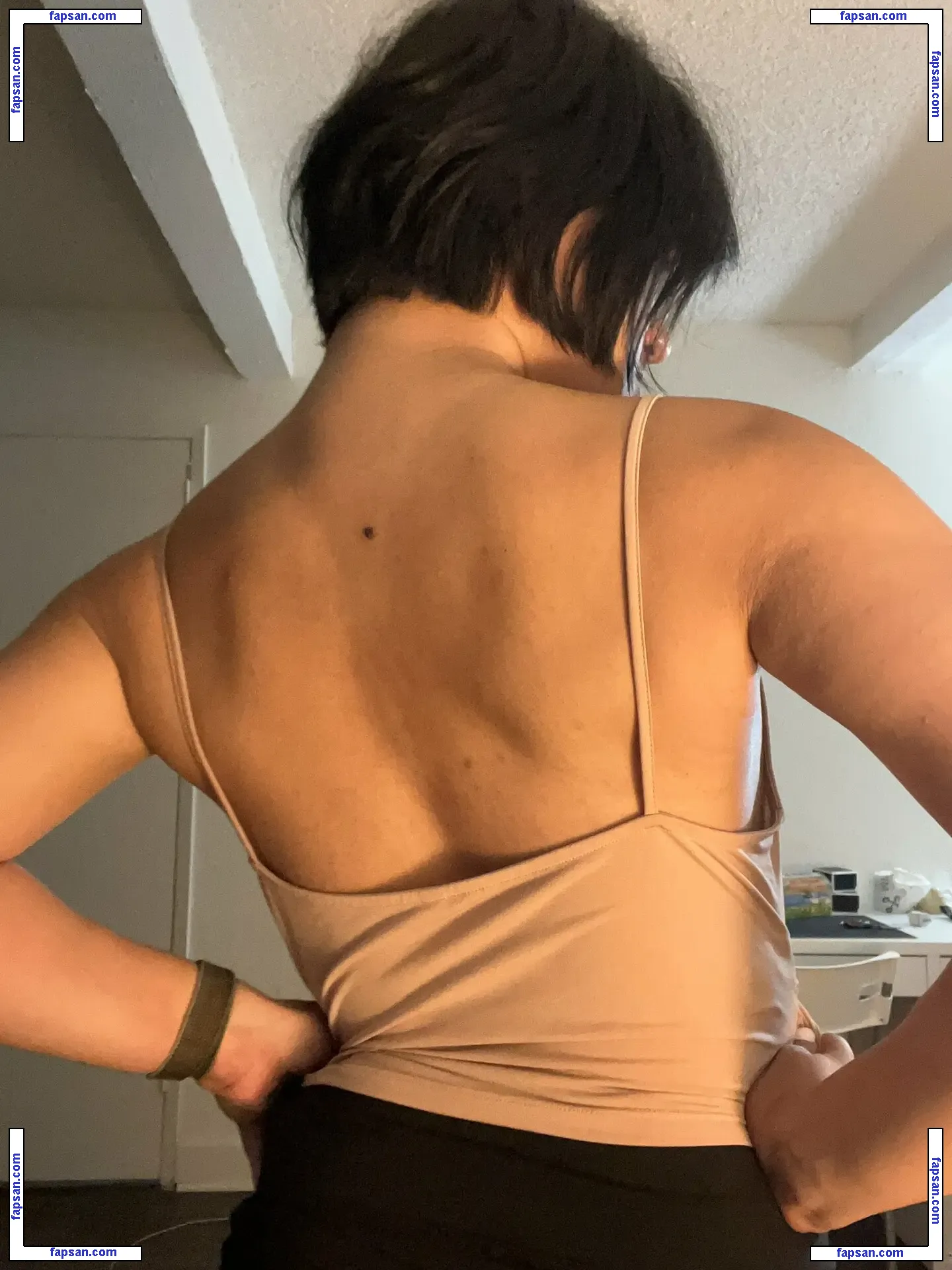 tarantunya nude photo #0002 from OnlyFans