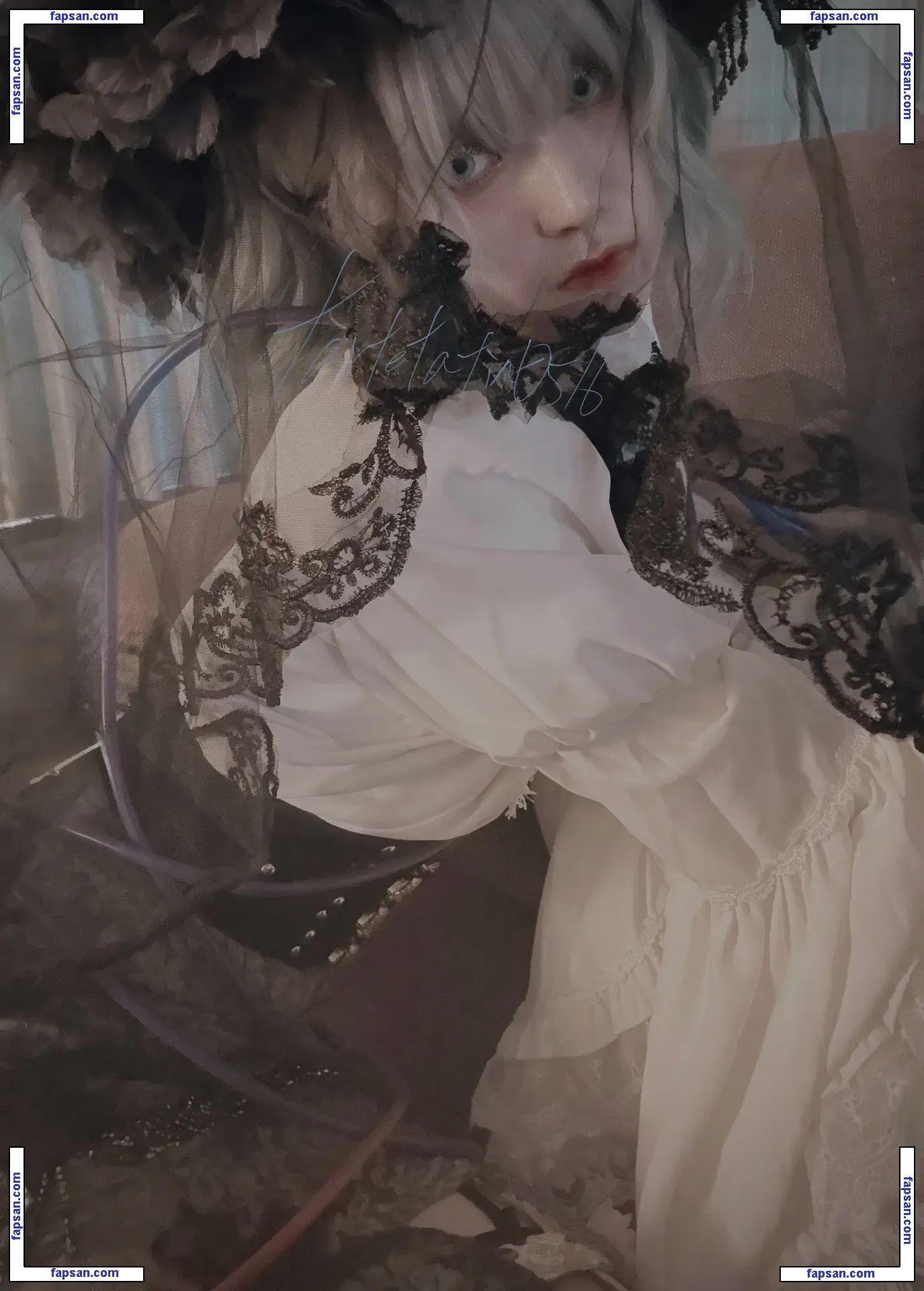 tartetatin0516 nude photo #0001 from OnlyFans