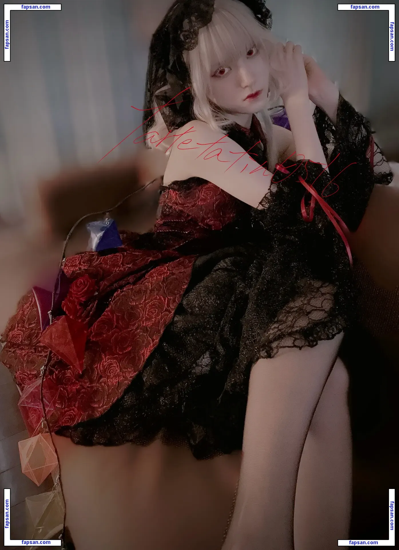 tartetatin0516 nude photo #0002 from OnlyFans