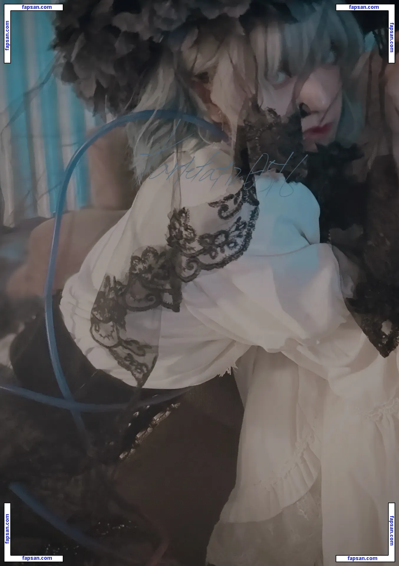 tartetatin0516 nude photo #0005 from OnlyFans