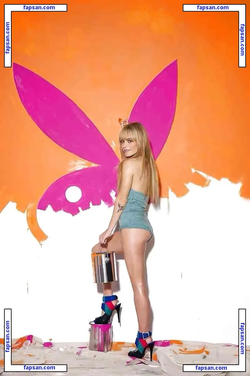 Taryn Manning nude photo #0173 from OnlyFans