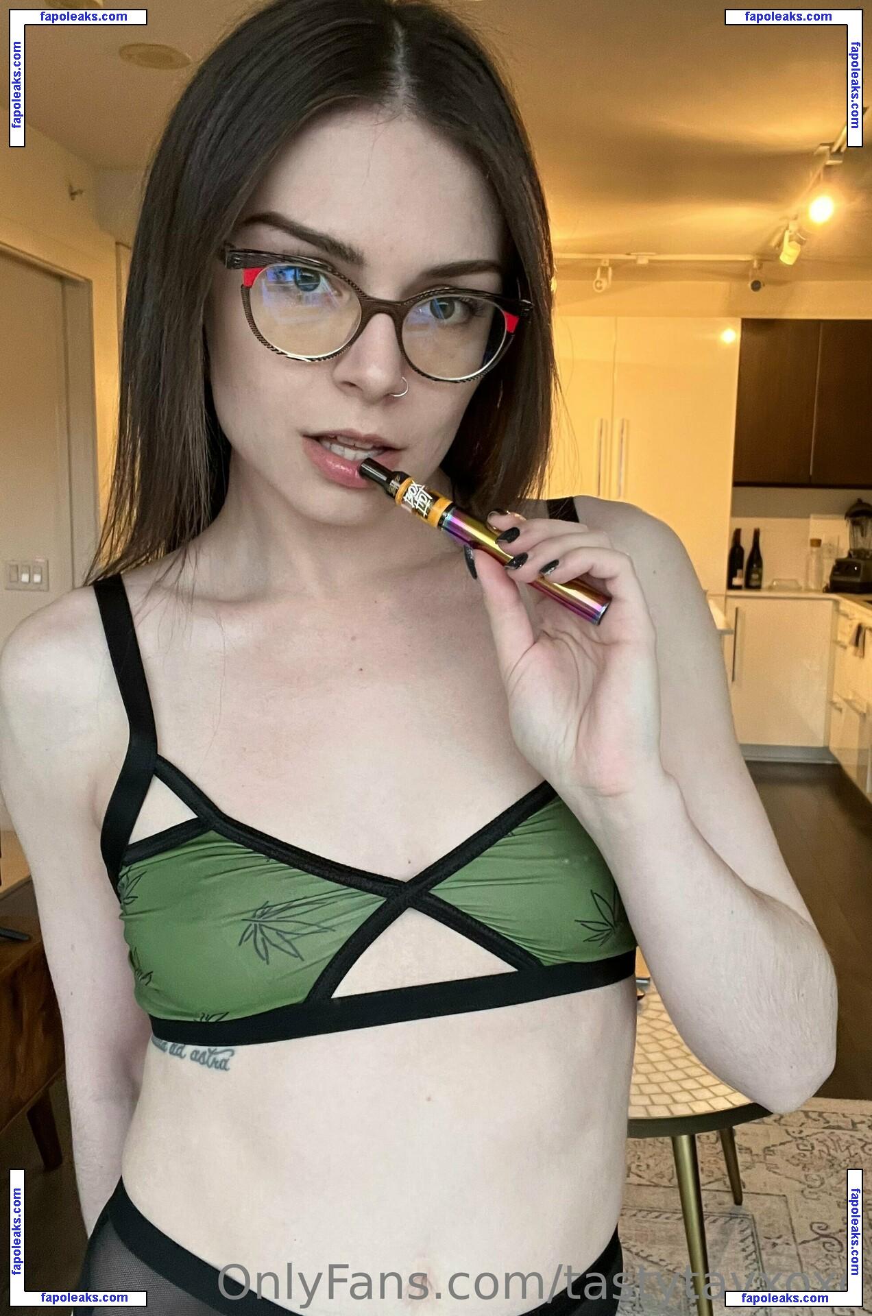 tastytayxoxo / alizexoxo17 nude photo #0029 from OnlyFans