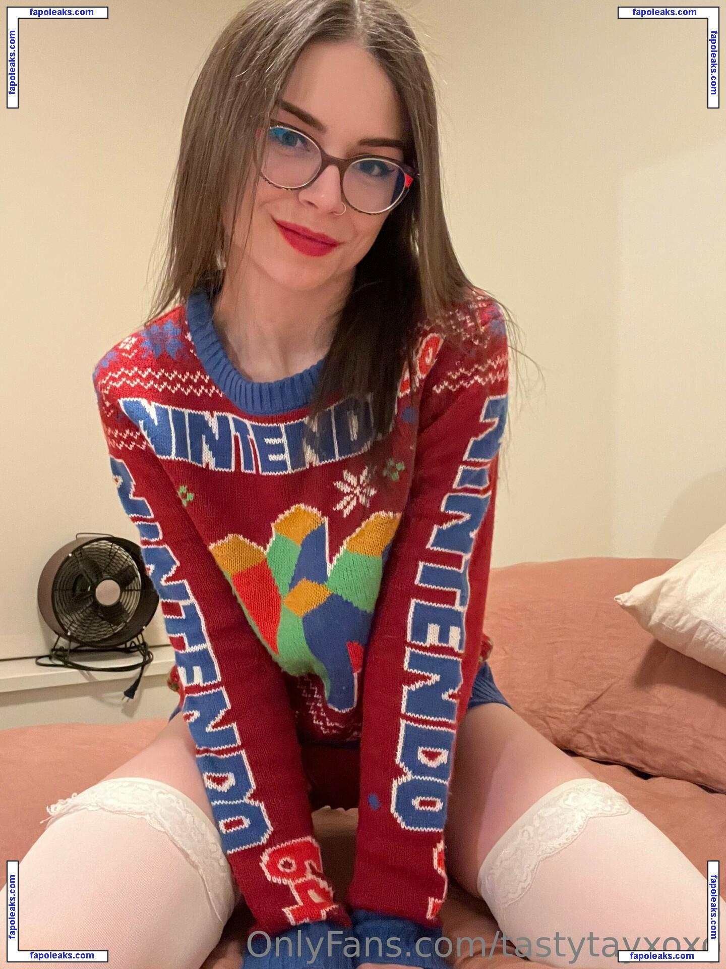 tastytayxoxo / alizexoxo17 nude photo #0038 from OnlyFans