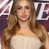 Tate McRae nude #1074