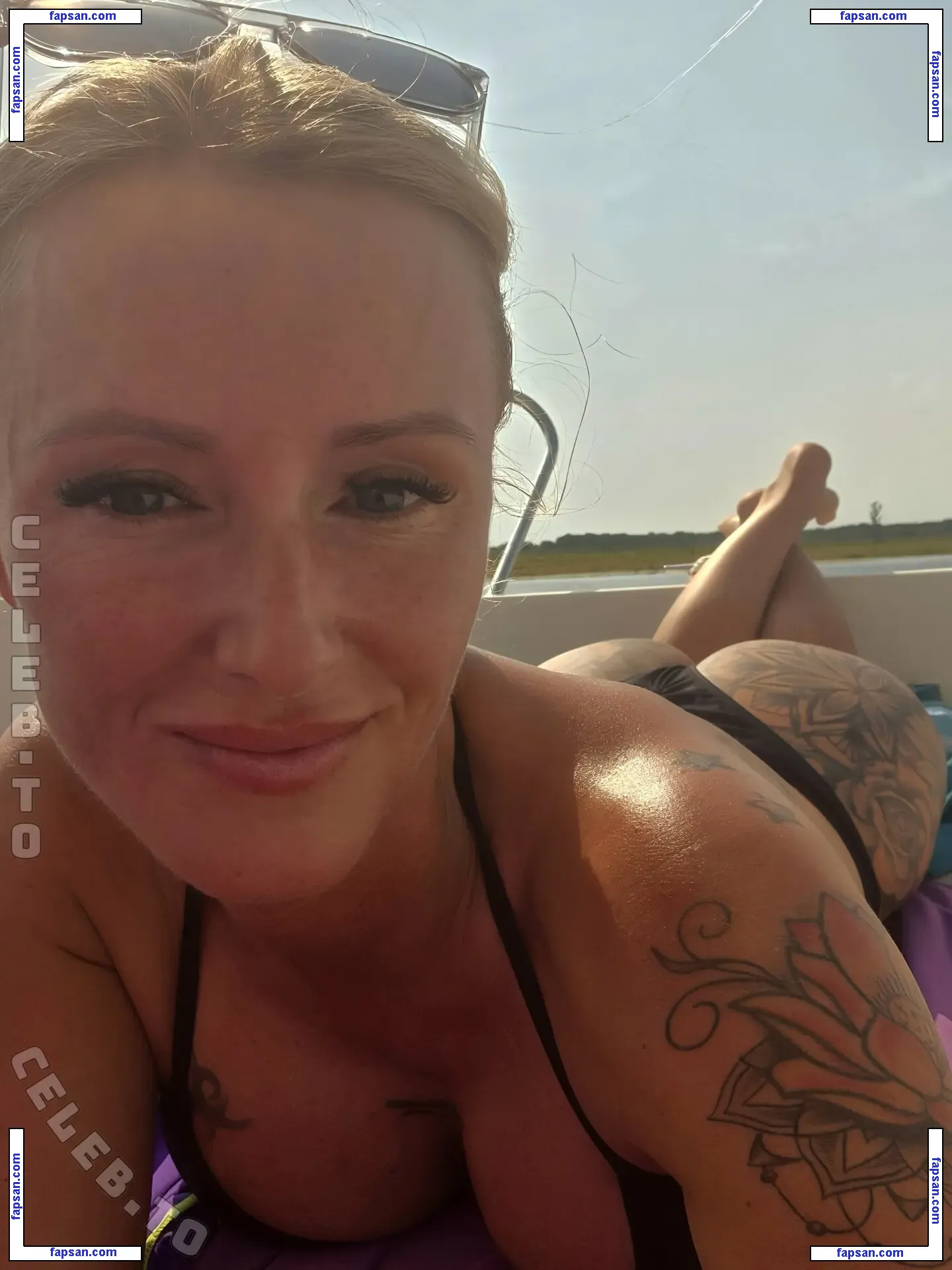 Tati_ink nude photo #0034 from OnlyFans