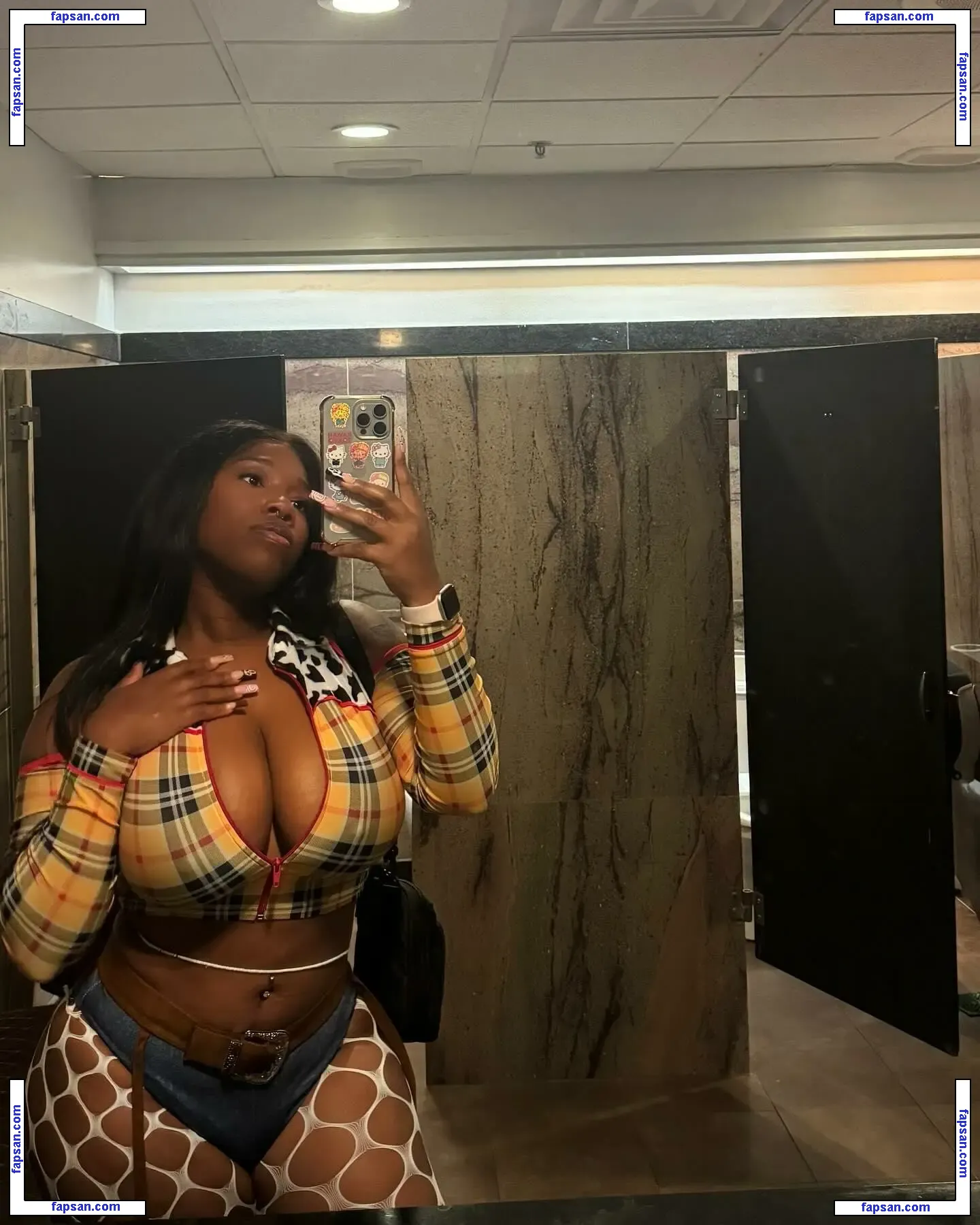 Tatianathescientist nude photo #0003 from OnlyFans