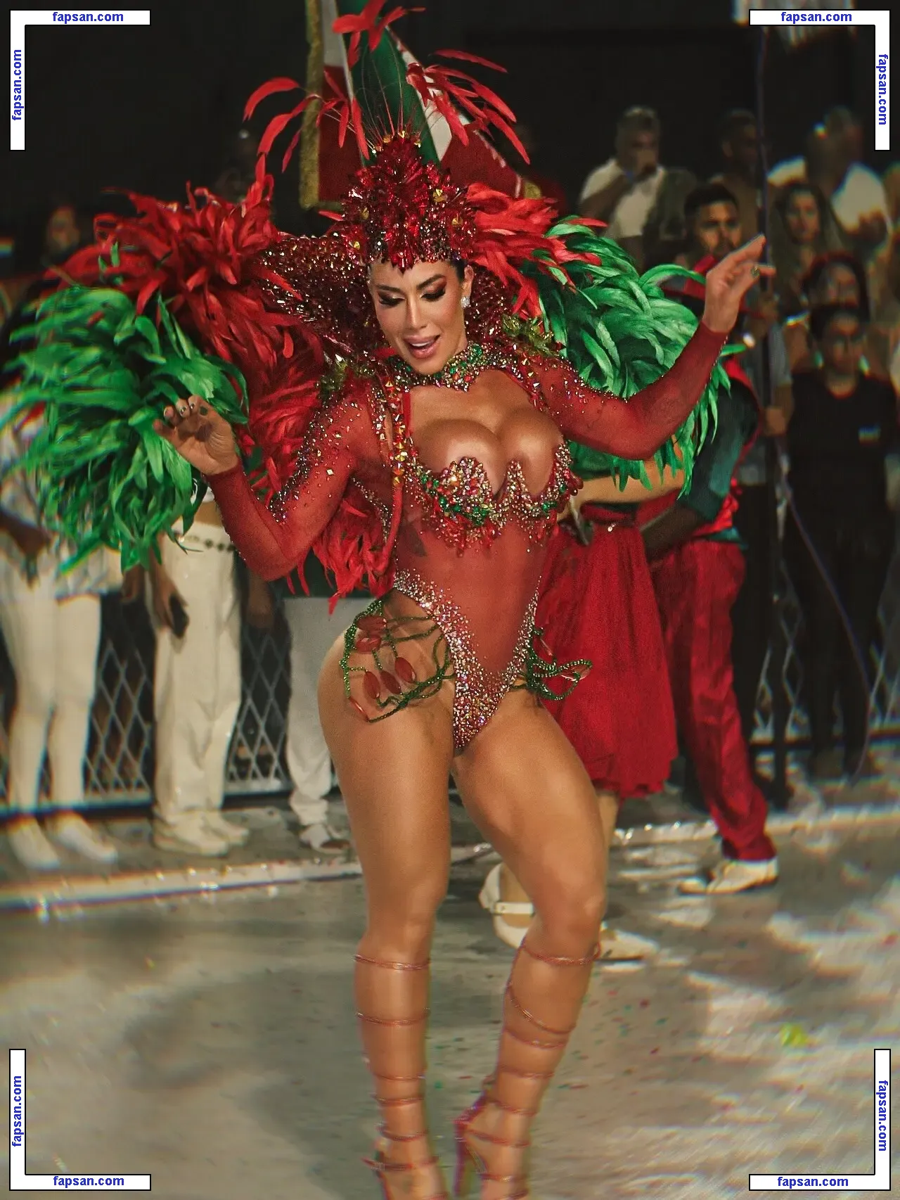 Tatiane Minerato nude photo #0027 from OnlyFans