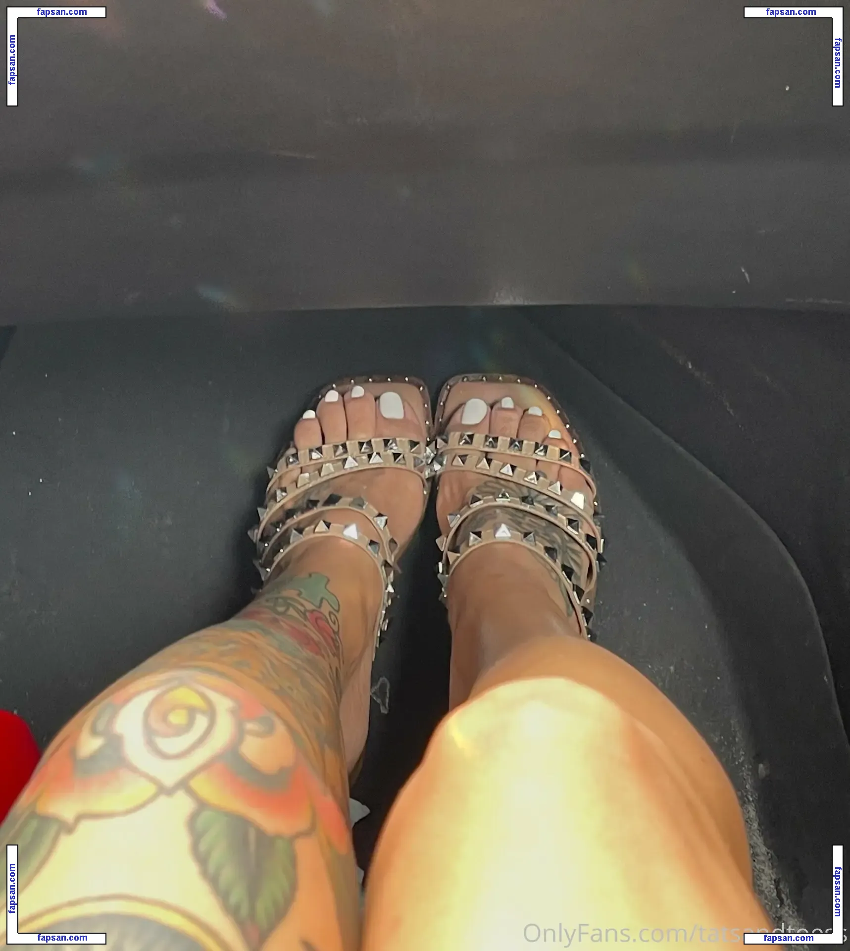 TatsAndToess nude photo #0006 from OnlyFans