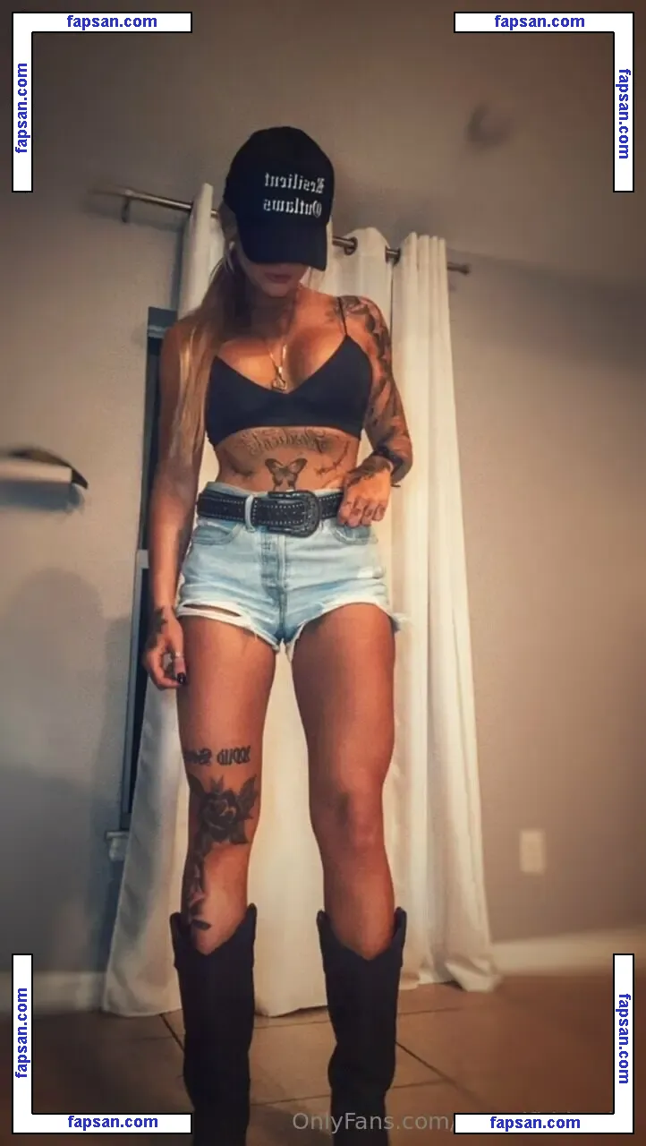 tattedfitblondie nude photo #0005 from OnlyFans