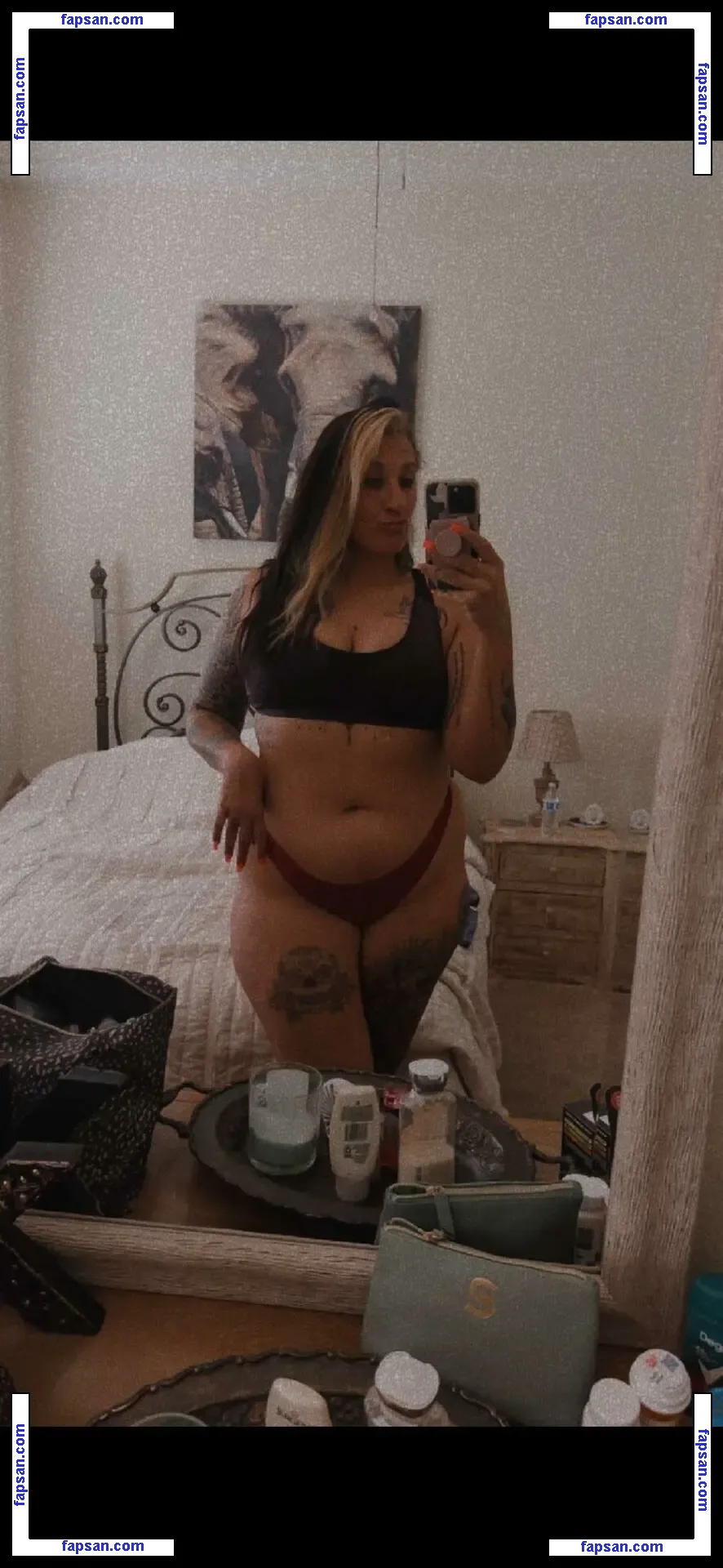 tattedgymmommy nude photo #0001 from OnlyFans