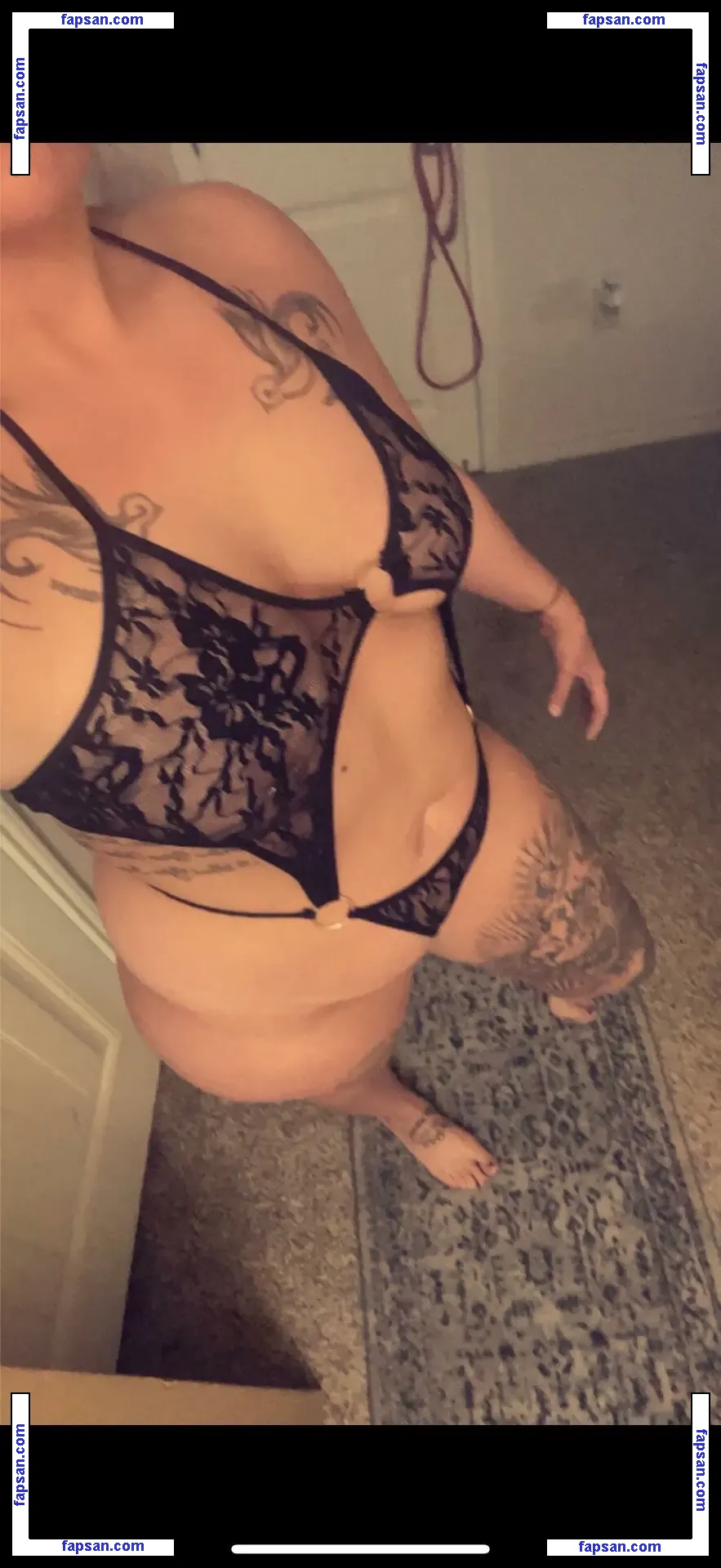 tattedgymmommy nude photo #0002 from OnlyFans