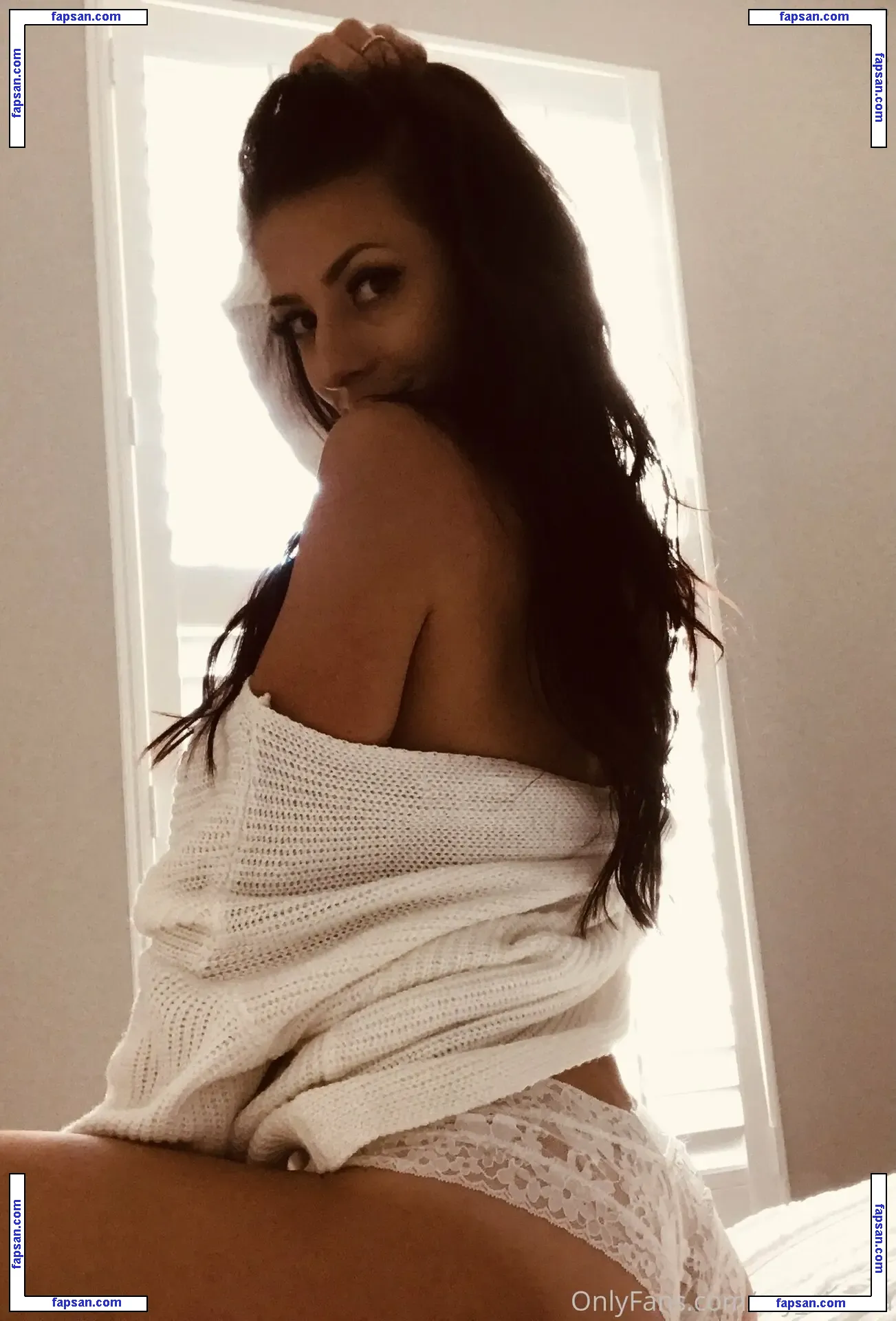 Tattednina nude photo #0003 from OnlyFans