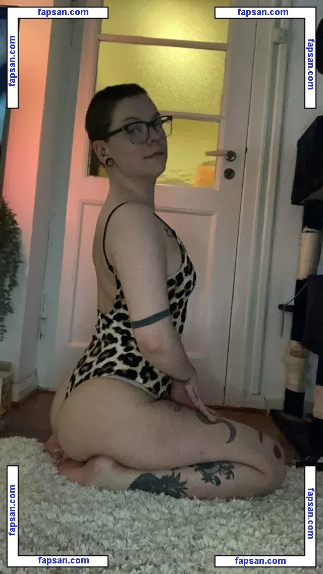 tattooedbiatchfree nude photo #0029 from OnlyFans