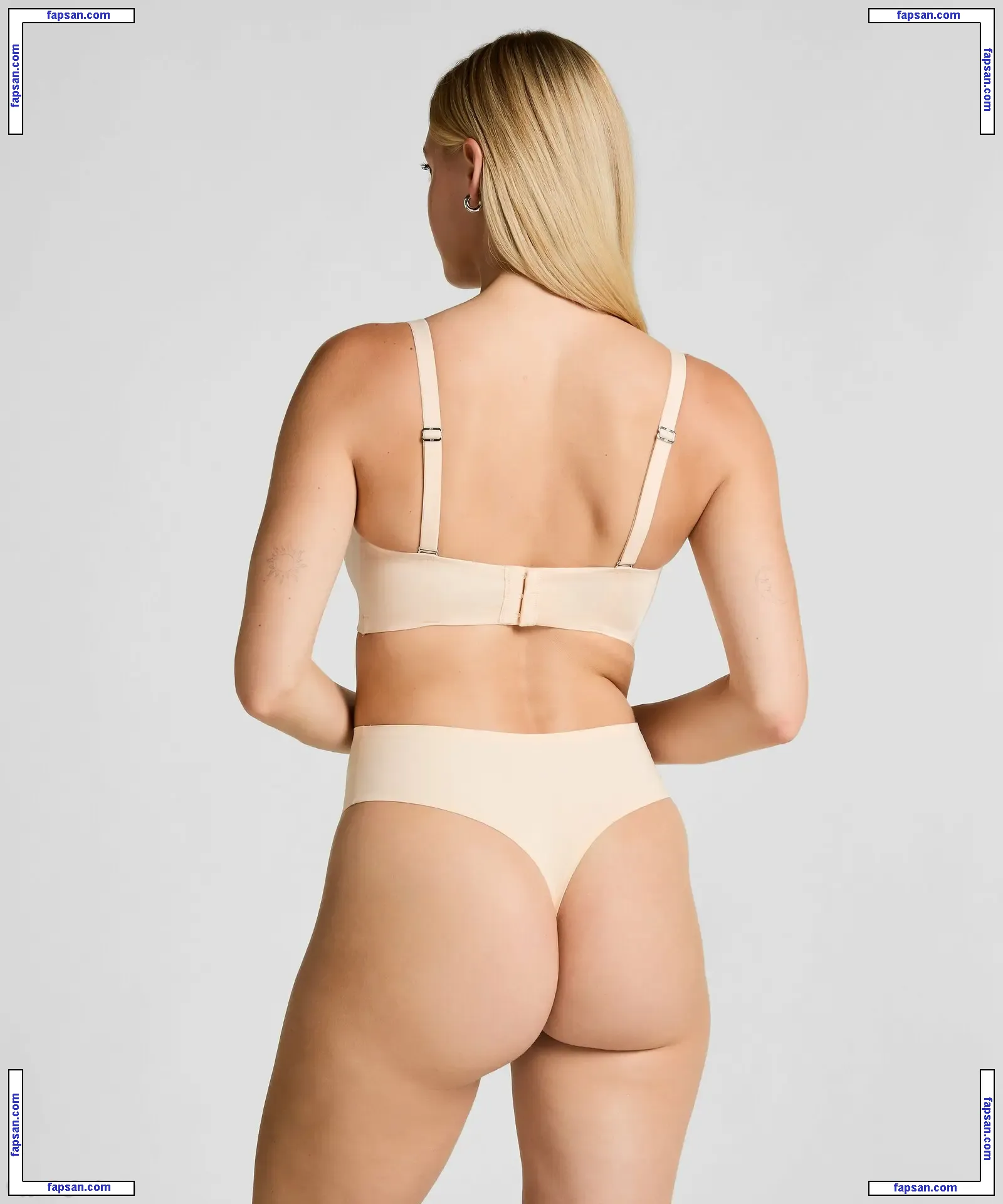 Tatum Bakker голая фото #0003 с Онлифанс