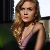 Tatum Pass голая #0007