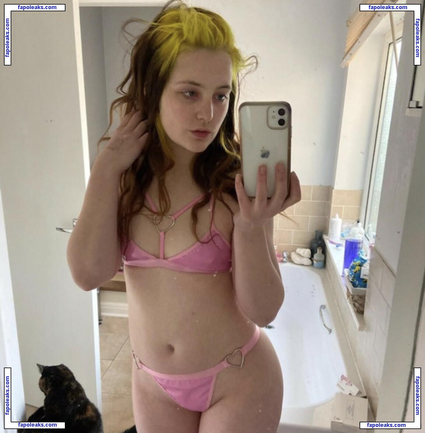 Taurelil / gemmaslittlelife nude photo #0017 from OnlyFans