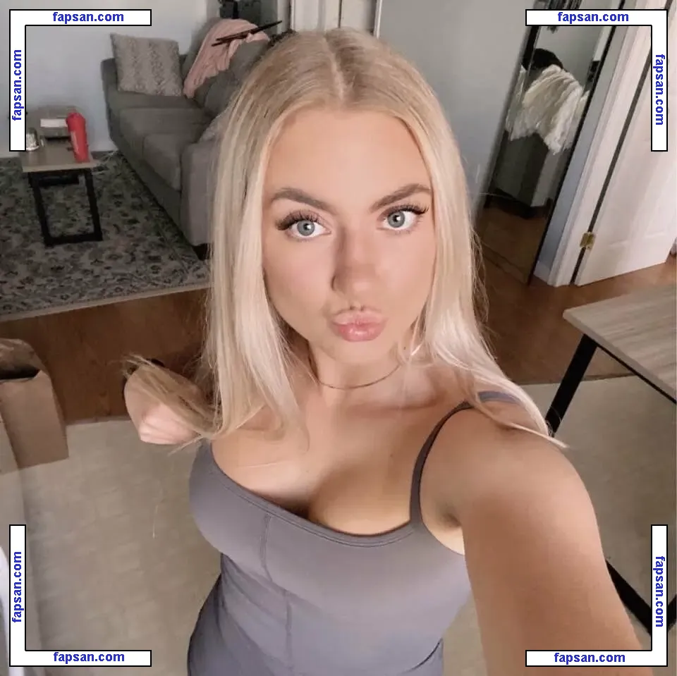 Tavia nude photo #0016 from OnlyFans