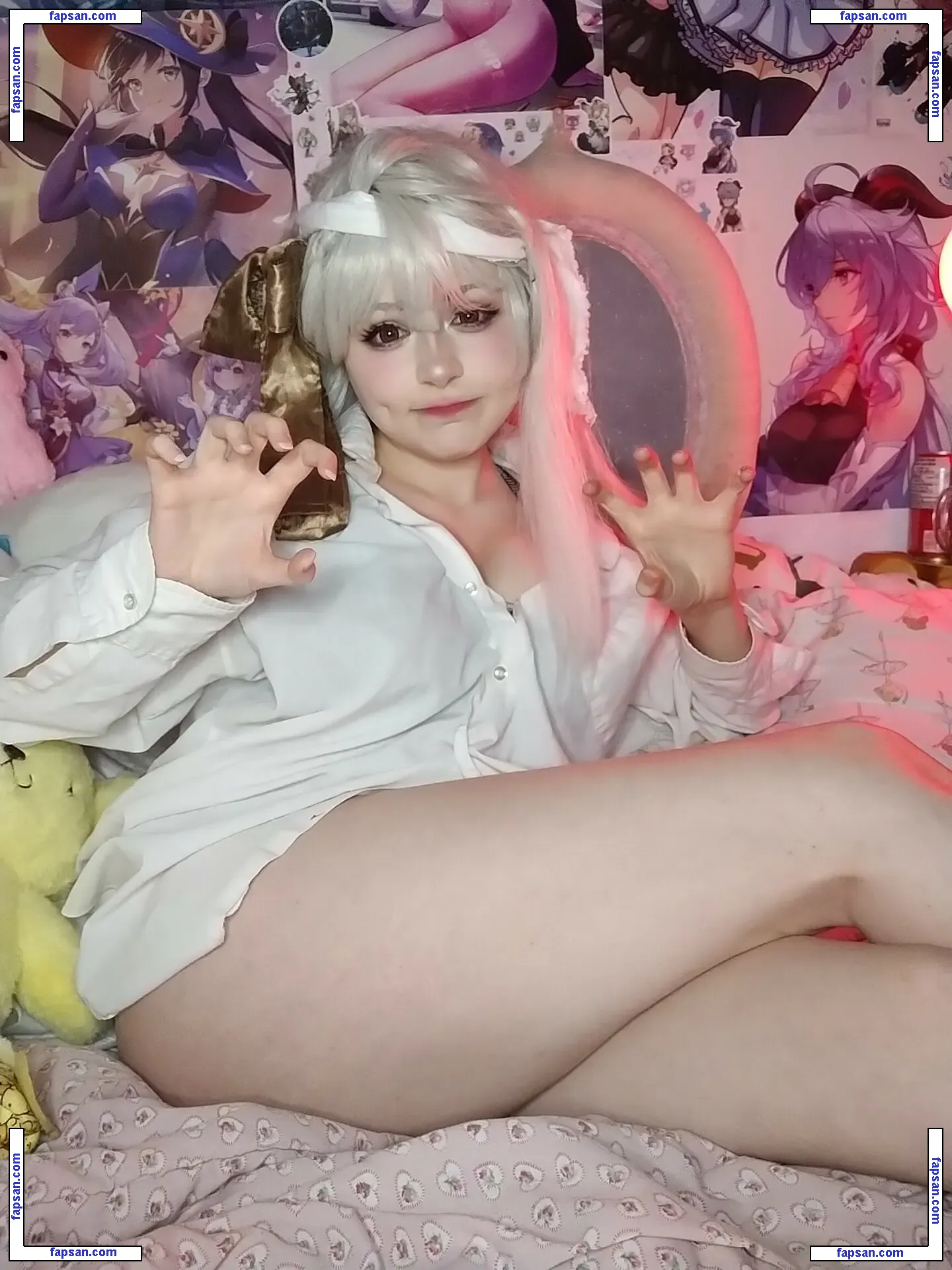 tay.tay.cosplay nude photo #0002 from OnlyFans