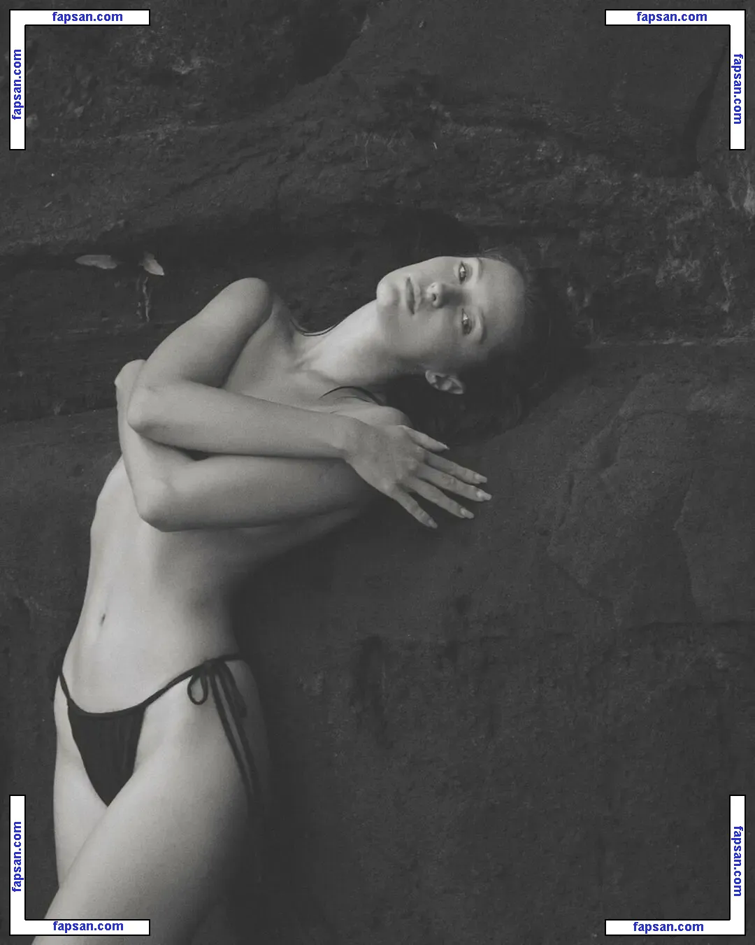 Taya Korotkova nude photo #0001 from OnlyFans