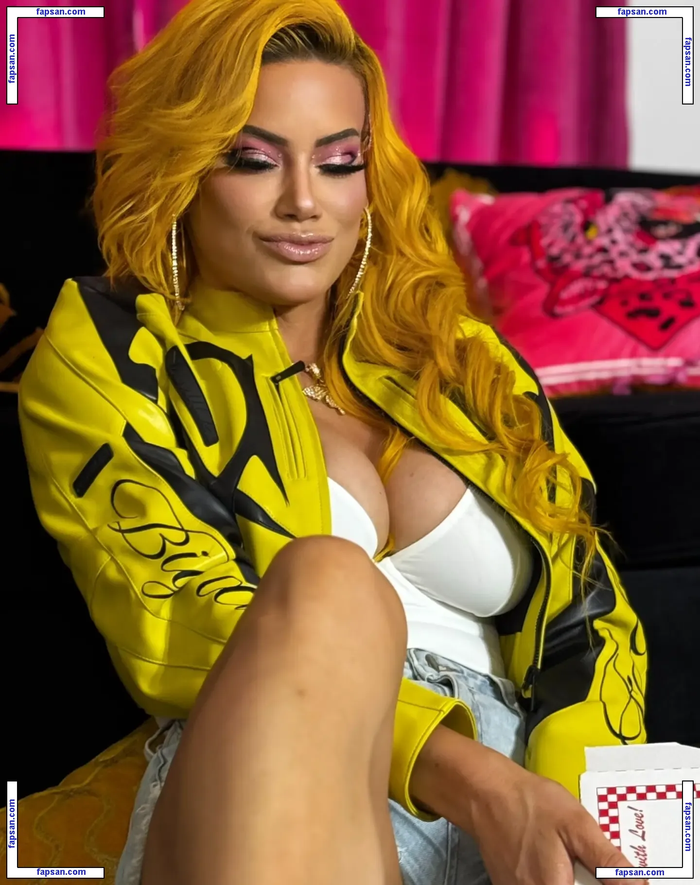 Taya Valkyrie голая фото #0139 с Онлифанс