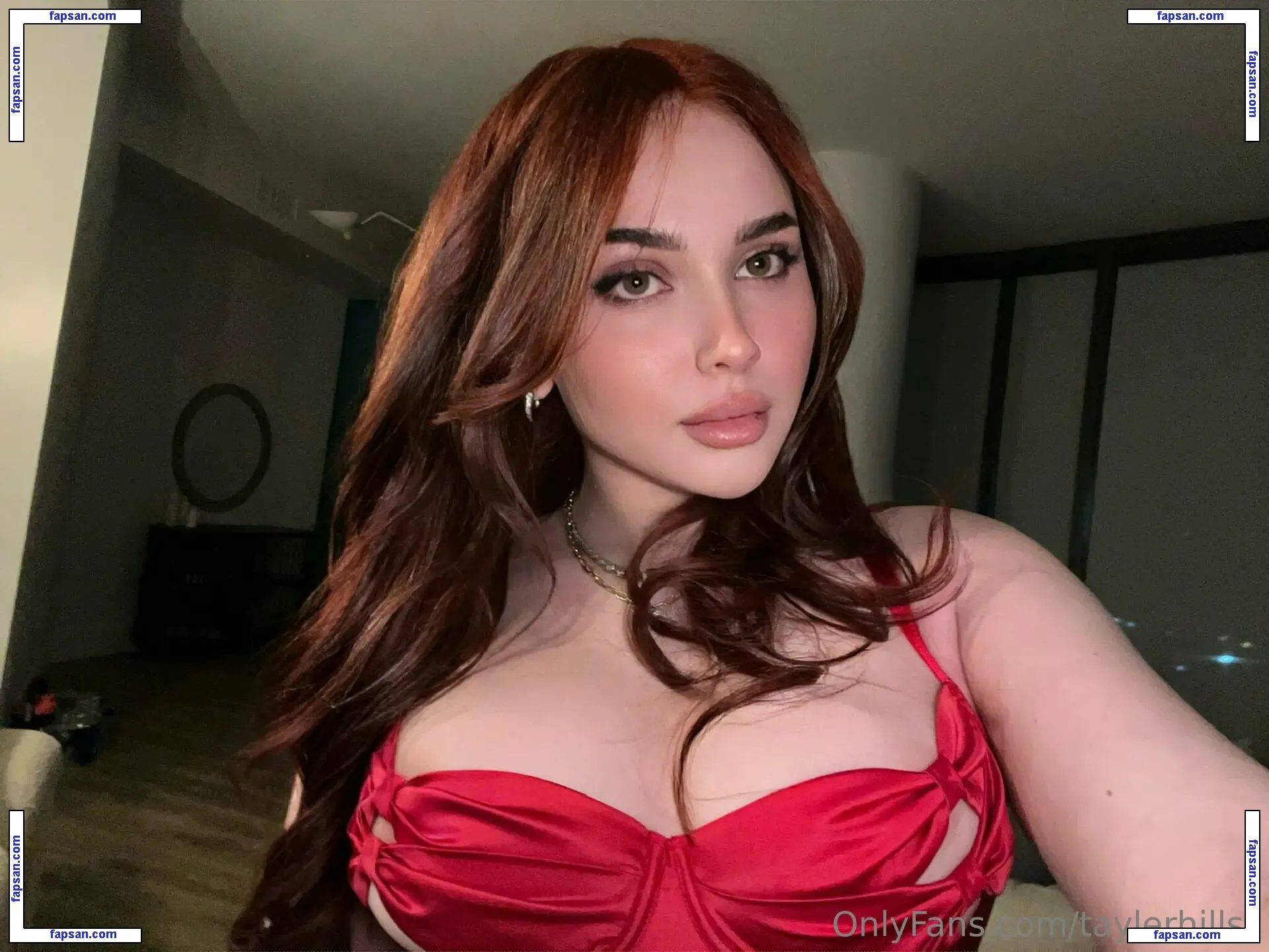 taylerhillss nude photo #0222 from OnlyFans