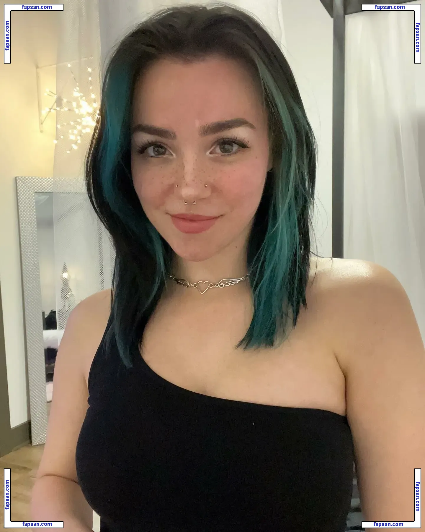 Taylien голая фото #0003 с Онлифанс