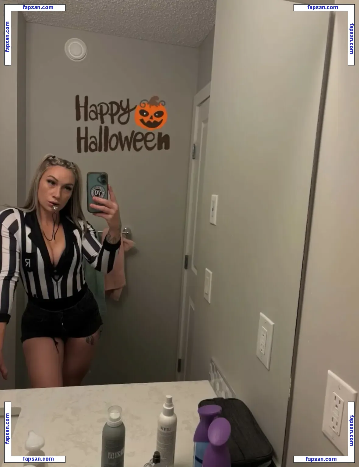 Taylor Flewin голая фото #0215 с Онлифанс