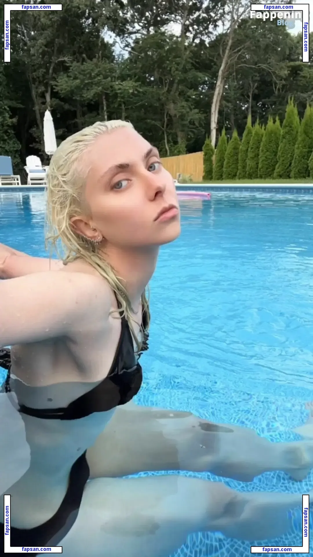 Taylor Momsen nude photo #0536 from OnlyFans