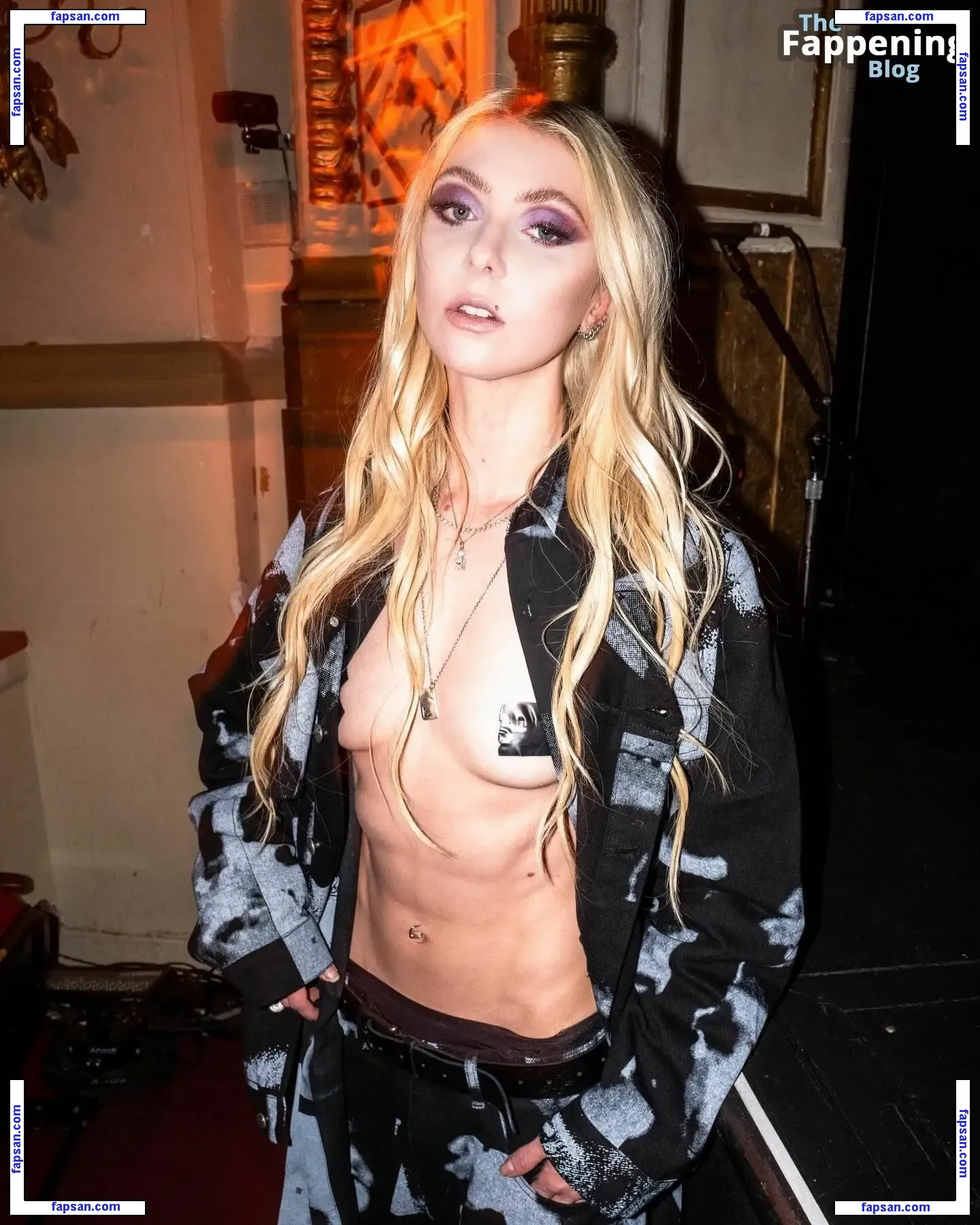 Taylor Momsen nude photo #0682 from OnlyFans