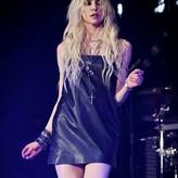 Taylor Momsen голая #0100