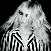 Taylor Momsen голая #0289